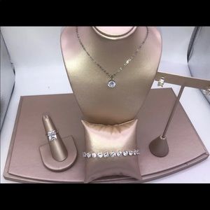 925 STAMPED AND BEAUTIFUL TESTED CZ’s